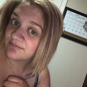 Meet your Posher, Desiree